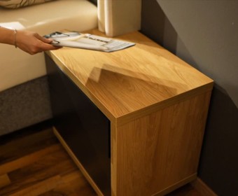 Video nočný stolík Lux 45L